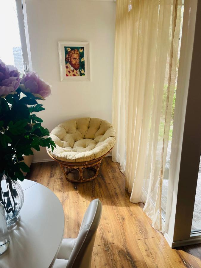 70M2 Romantic Living In The Old Town With Garden Bratislava Exterior photo